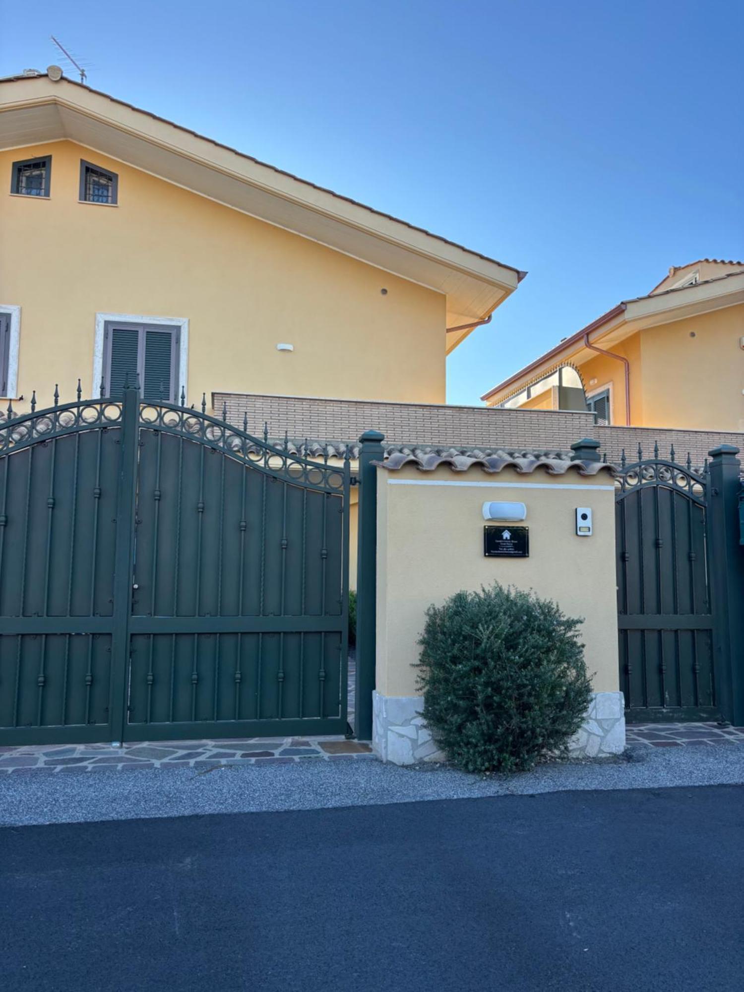 Carolas Luxury House Fiumicino Ngoại thất bức ảnh